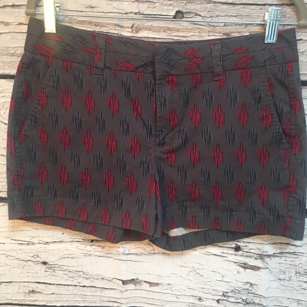 Khakis by GAP shorts. Gray/Red/Blue. Size: 2